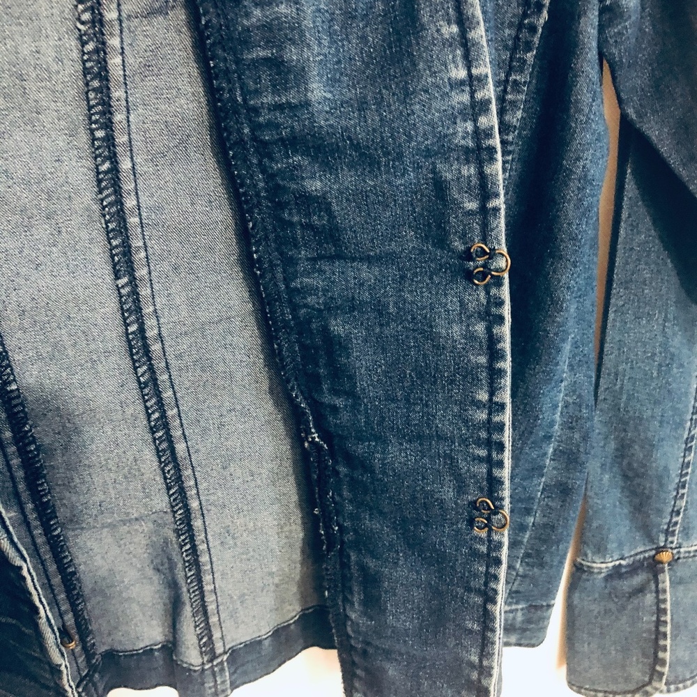 Vintage Women's Blujean Jacket Long Sleeves - Picture 13 of 14